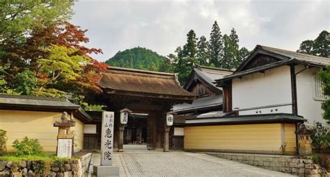 Monte Koya (Giappone): cosa vedere, dove dormire, .